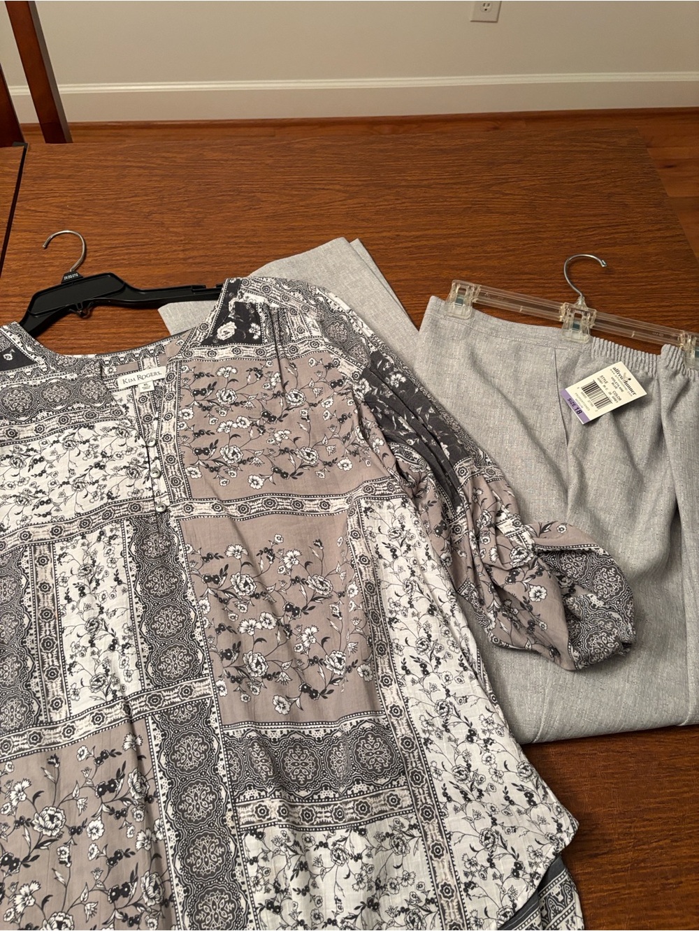 Alfred Dunner Taupe Patchwork Floral Top with Light Gray Pants